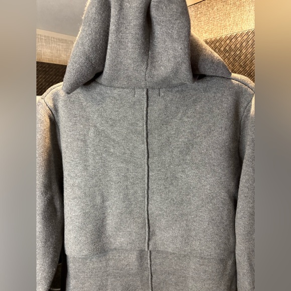 YO YO Gray Hooded Women's Sweater medium / large - Picture 3 of 8